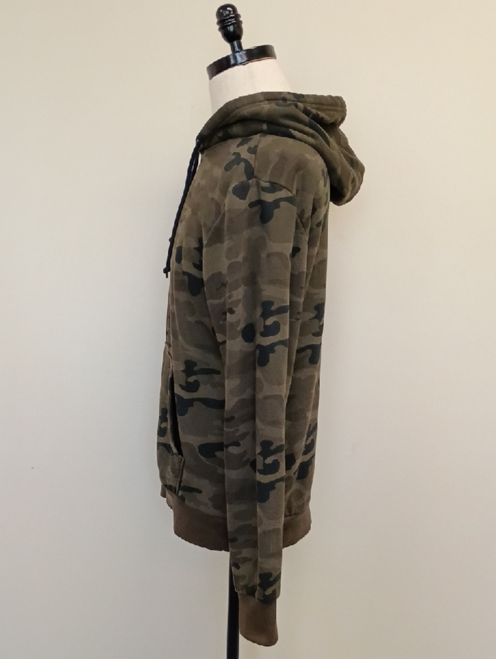 Old Navy Camo Pullover Hoodie Olive Green Camouflage Sweatshirt Size Small - Picture 2 of 11